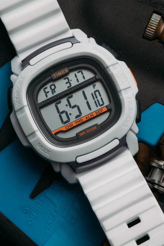 GOOD WATCH-Timex Boost Shock Digital 47mm White