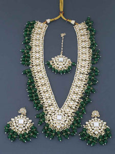 Emerald Gracia Kundan Jewellery Set