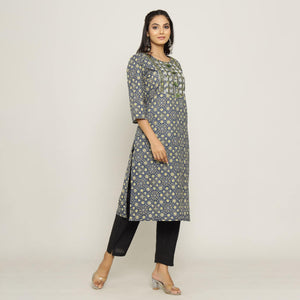 Rang Deep Women Set of Blue Cotton Kurti With Pant