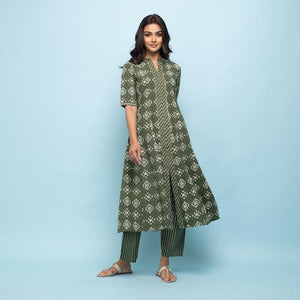 Rang Deep Women Set of Green Cotton Kurta with Palazzo