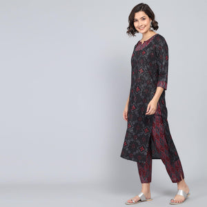 Rang Deep Black Pink Print Cotton Set of Kurti With Pant & Dupatta