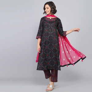 Rang Deep Black Pink Print Cotton Set of Kurti With Pant & Dupatta