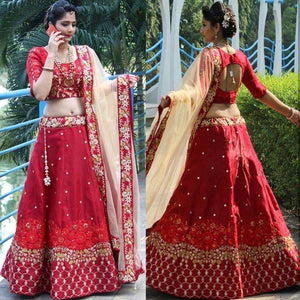 Red & Cream Innovative Lehnga Choli With Dupatta